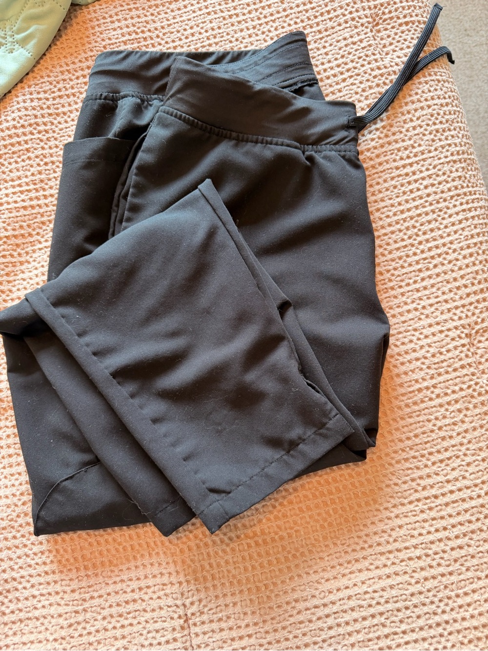 Mandala Cropped Black scrub pants L